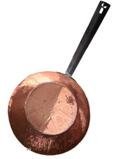 VINTAGE ? STUNNING COPPER AND WROUGHT IRON SKILLET ? hammered with a star