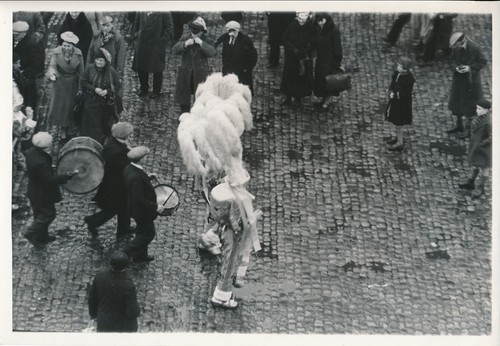 Binche 1950 fête des - -,