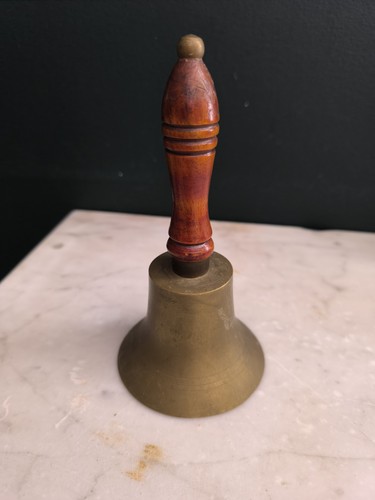 Ancienne cloche - ancienne,