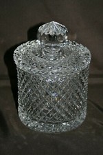 Pot en cristal avec couvercle - taille diamant