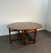 Table de salle à manger à
