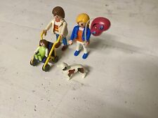 Playmobil - Family with Stroller and Chien ref: 3209