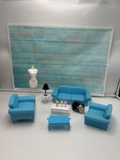 Salon bleu pour Barbie et son