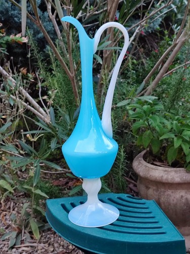 Ancienne aiguière opaline - en,