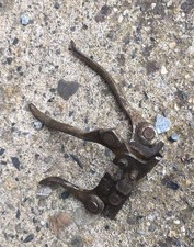 - levier triple  moto