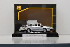 RENAULT LAGUNA ESTATE VOITURE