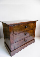 VERY NICE ANTIQUE MAHOGANY VENEER DOLL CHEST OF DRAWERS - 3 DRAWERS - Ht 34.5 cm
