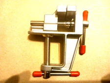 Mini étau d'établi pour