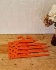 Lot de 2 cintres vintage