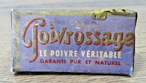 Ancienne boîte poivrossage - ancienne,