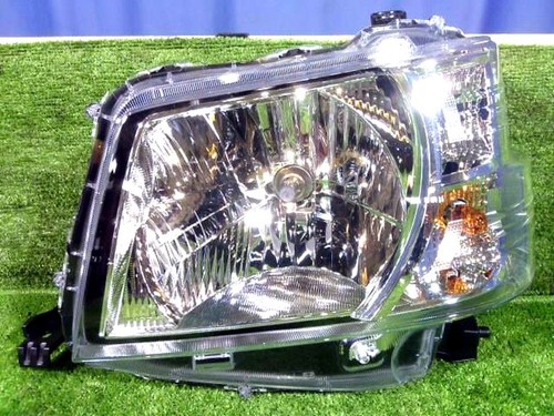 Phare daihatsu authentique - phare,
