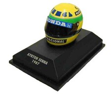 Minichamps 1/8 Senna Lotus