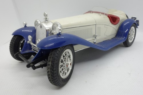 Burago alfa romeo - 1/18,