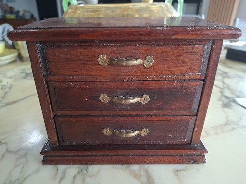 Commode pour poupée - commode, de