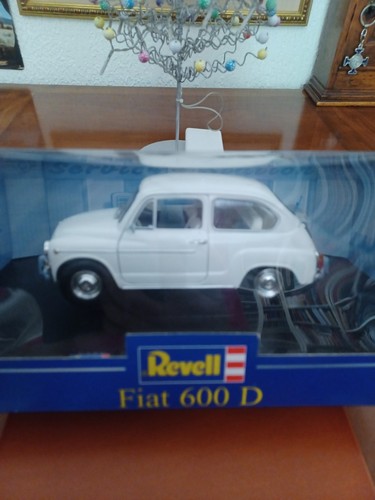 Fiat 600 blanche 18 - 600, d
