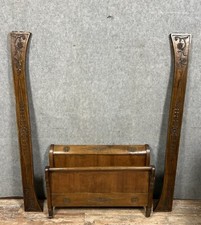 Lit de repos de centre époque Consulat-Directoire en noyer mouluré, sculpté