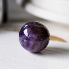 Boule AMÉTHYSTE 20mm Pierre de soin - Lithothérapie Minéraux Cristaux Energie