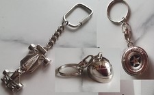 PORTE CLE métal casque de pilote voiture de course f1 pneu william renault en 3d