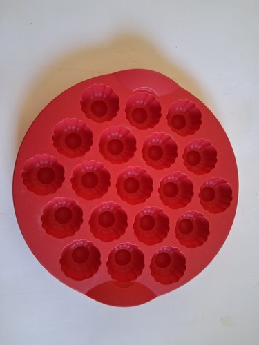Tupperware moule bouchées - à,