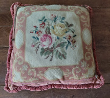 Coussin ancien tapisserie