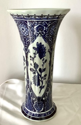 Grand vase delfts - par, boch
