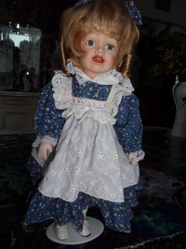 Poupée porcelaine style - en,