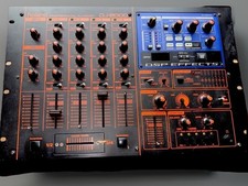 Roland DJ-2000 Professional