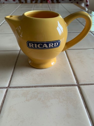 Carafe pichet cruche - pichet, /