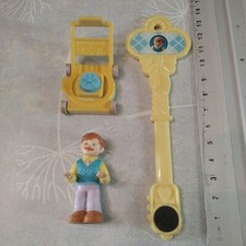 PRECIOUS PLACES village clefs magiques FISHER PRICE 1988 - figure + key