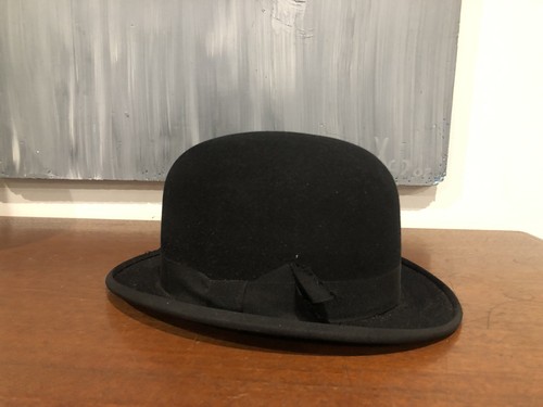 Ancien chapeau melon au - ",