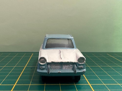 Dinky toys triumph - toys,
