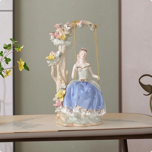 Figurine fille sur - figurine,