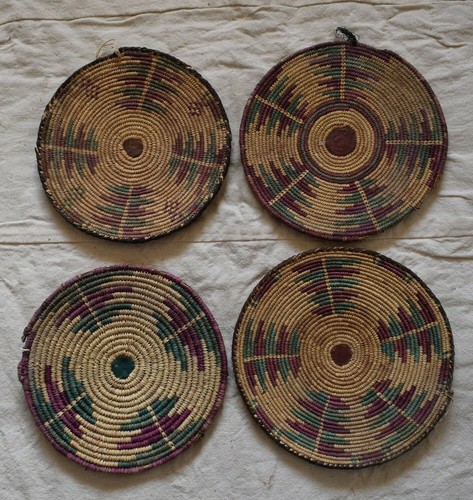 Napperons anciens tissés - x,
