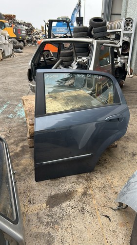 Porte arrière sinitre - porte,
