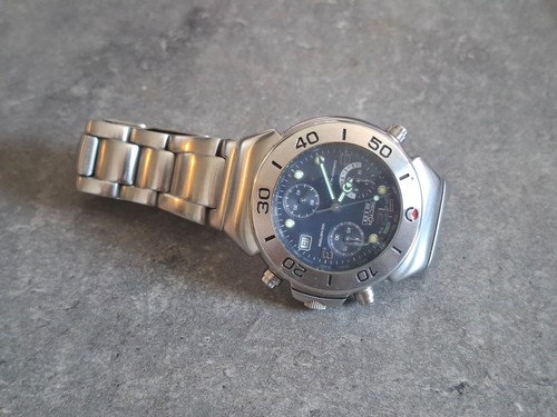 Montre sector 210 - sector,