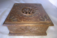 OLD BEAUTIFUL TOY FURNITURE CHEST DOLL BRETON BOX JEWELRY WOOD 1950-1970