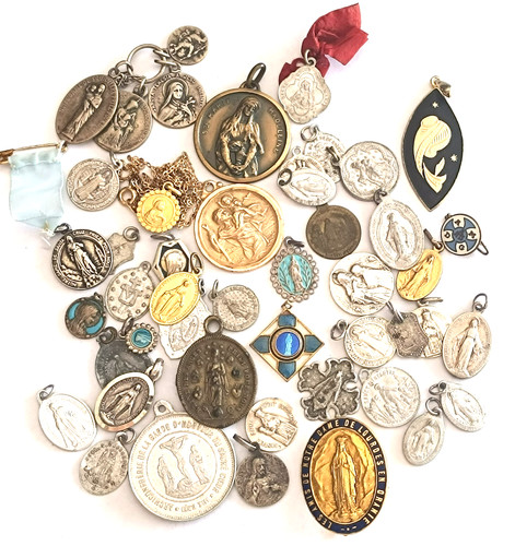 Lot médailles religieuses - lot,