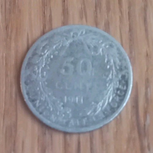 Belle pièce 50 - de,