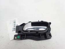 POIGNEE INTERIEURE PORTE AVANT