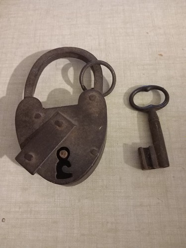 Cadenas ancien - cadenas,