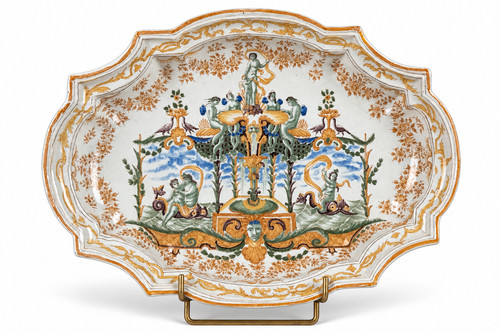 Beau plat ancien faïence