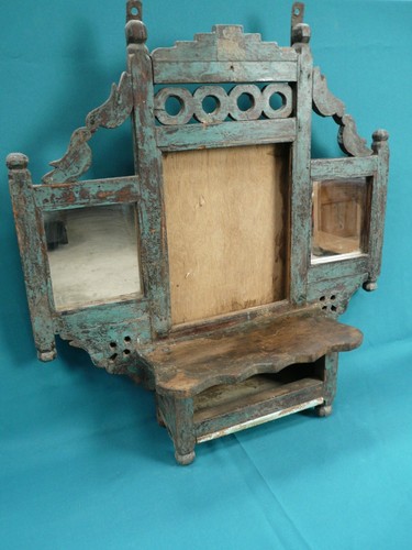 Ancien miroir traditionnel