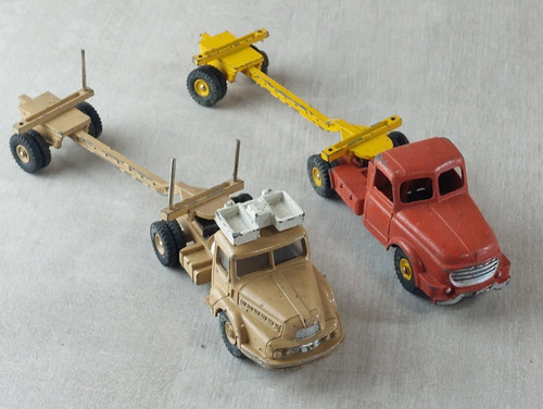 Lot anciens camions - lot,
