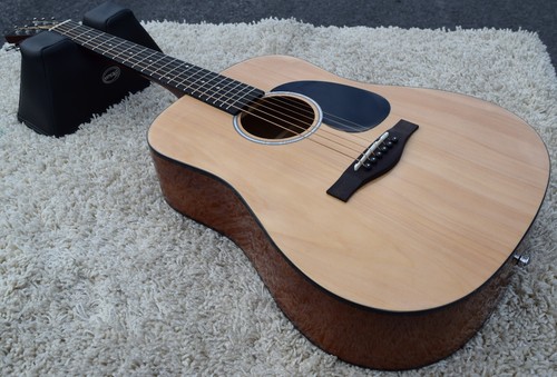 Acoustic guitar size 38 - acoustic,