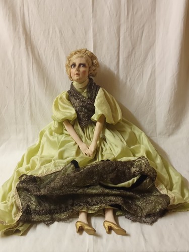 Ancienne grande poupee - grande,