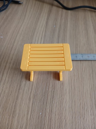 Table pliante jaune - ,