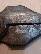 outils anciens de cordonnier