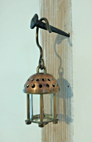 Ancienne petite baladeuse cage
