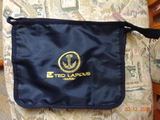 Trousse de toilette bleu marine Ted Lapidus années 90