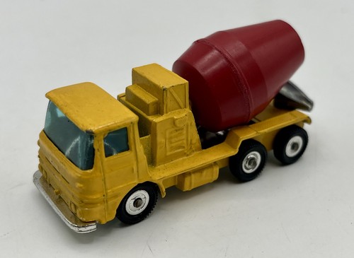 Camion toupie ciment erf gx - 66,